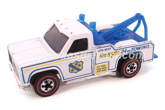 1975 Hot Wheels Ramblin' Wrecker item 7659 in white Flying Colors decoration