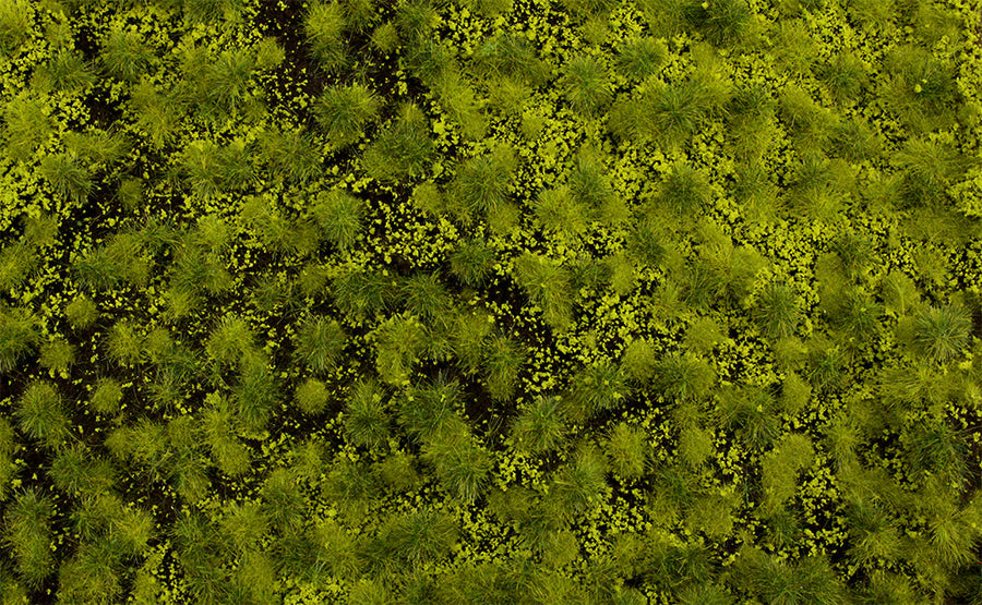 Light Green Tufted Grass Mat (one 11.75" X 7.5" sheet) - Bachmann 32921