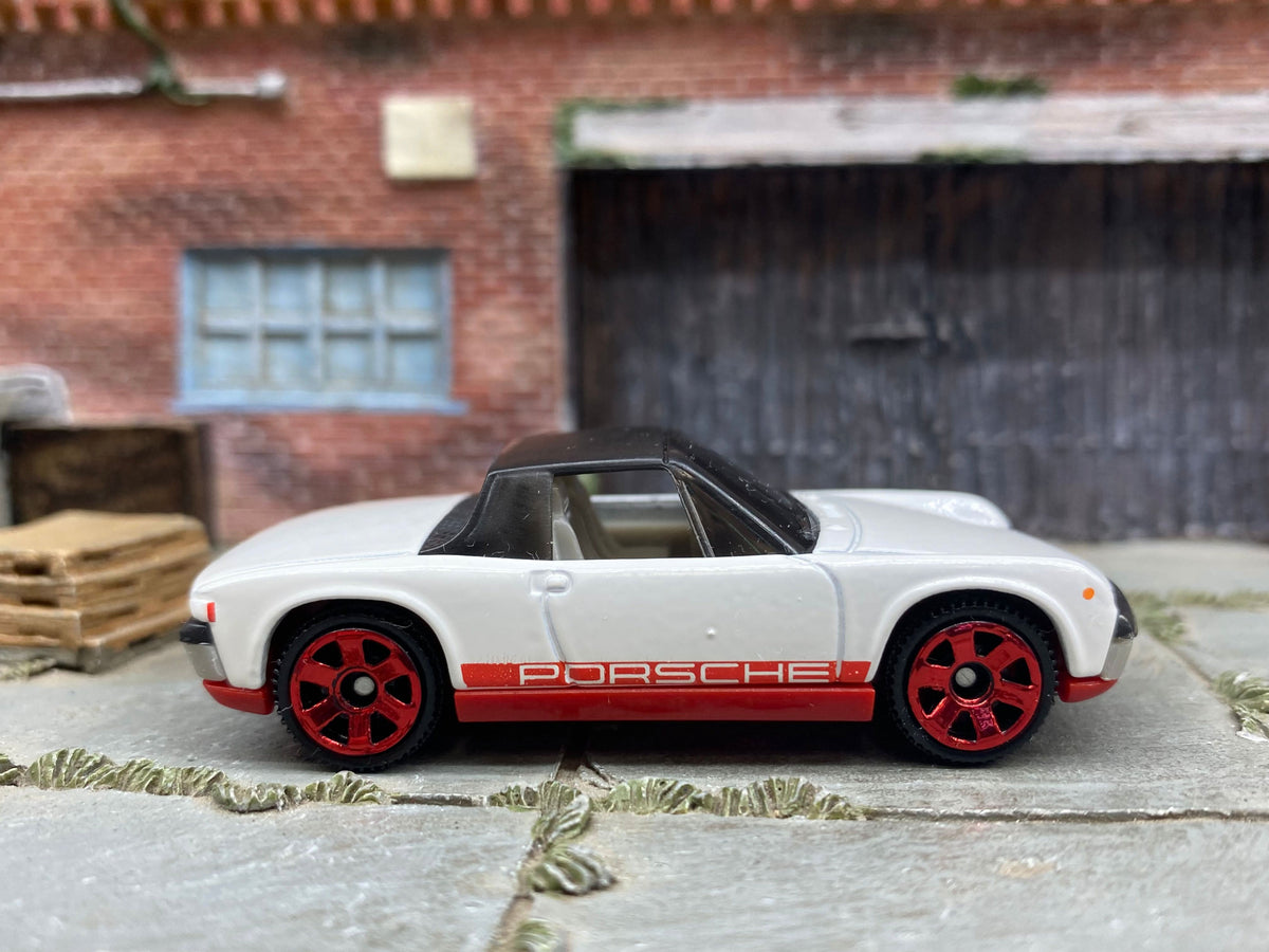 Matchbox 1971 VW Porsche 914 in White and Red, loose diecast car