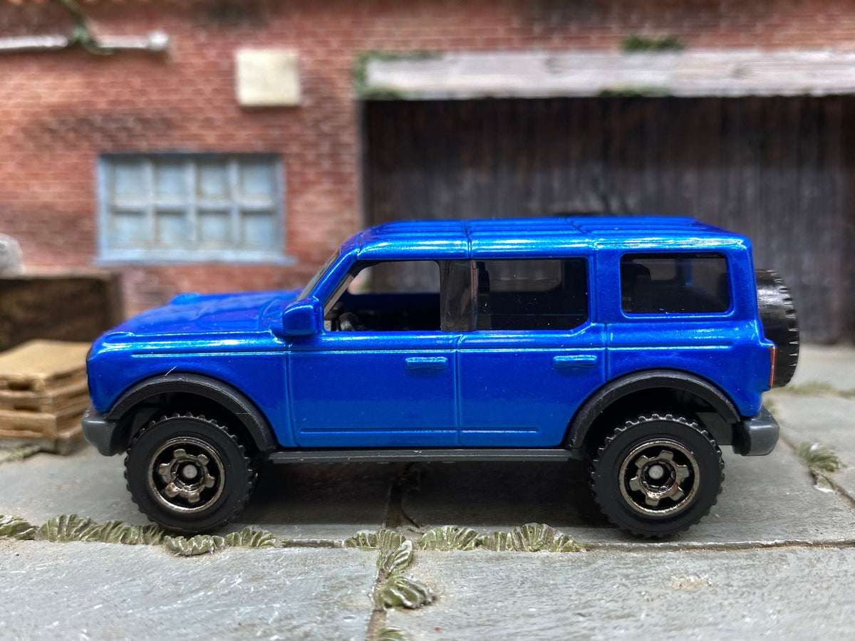 Matchbox 2021 Ford Bronco 4X4 in Blue, loose diecast car