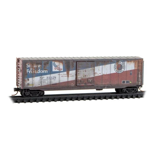 Micro-Trains 983 105 109 N scale Northern Pacific weathered boxcar two-pack