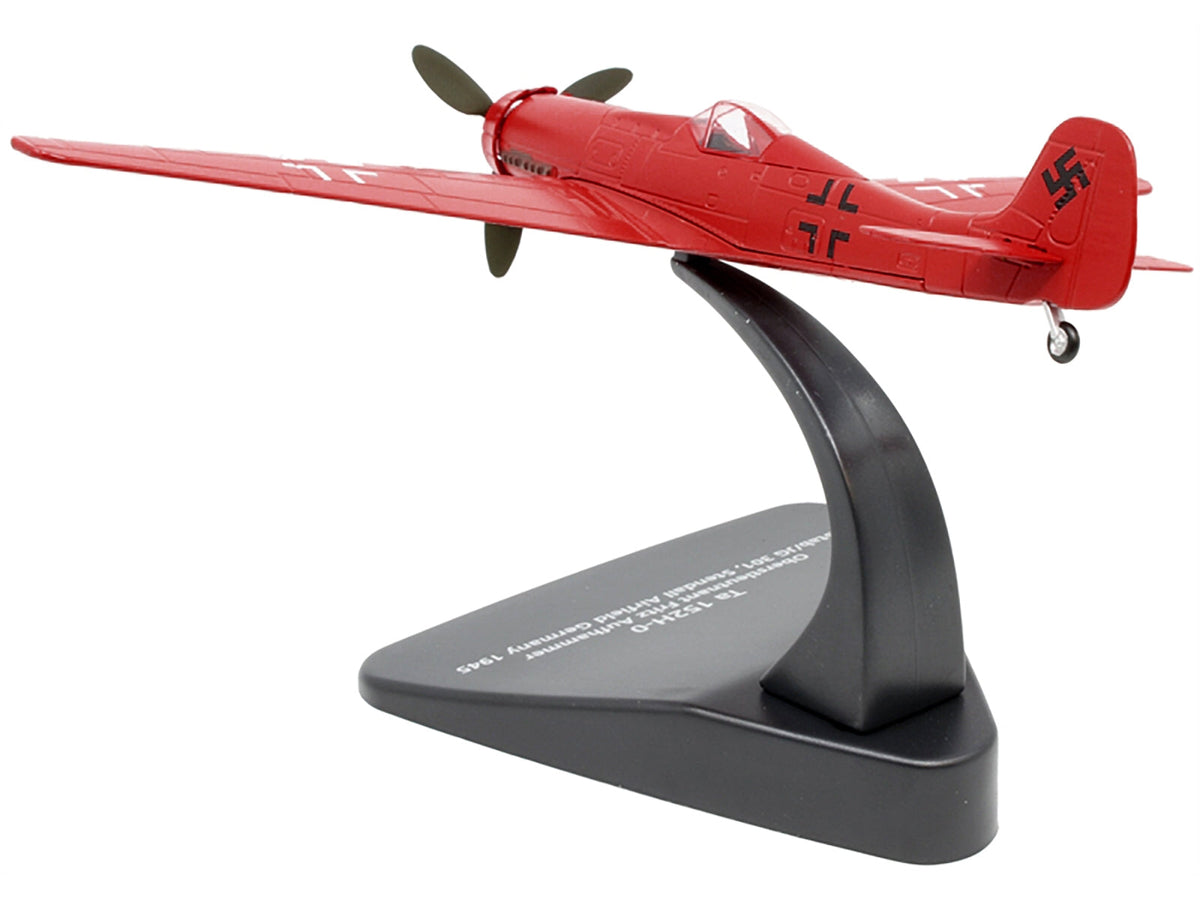 Oxford Diecast red Ta 152H-0 AC096 on its black display stand, 1:72