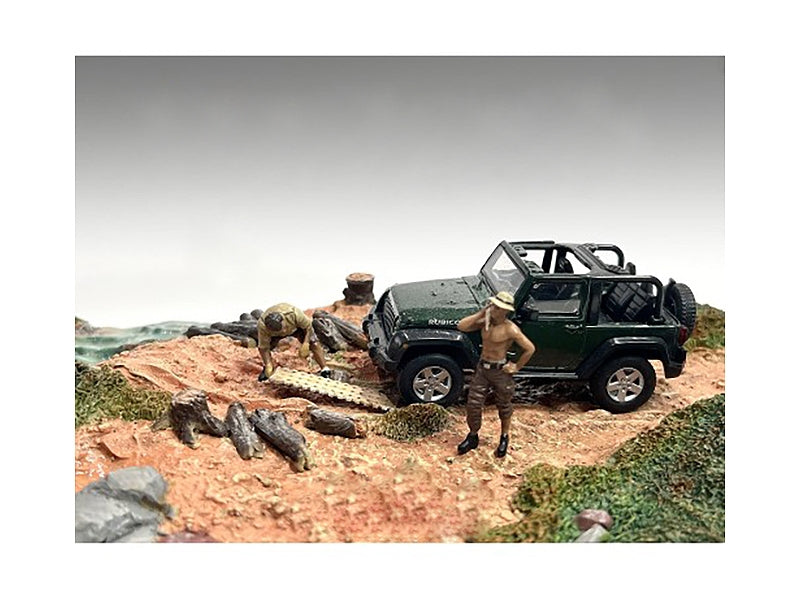 American Diorama AD43001 1:43 hand-painted diecast-metal 4X4 Mechanics Set 1; pictured car not included