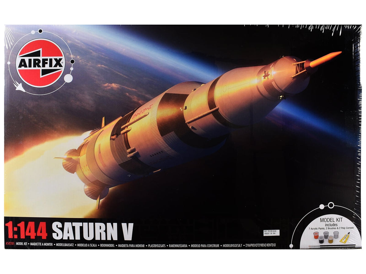 Representative current product image for Airfix Saturn V vs. Discovery Gift Sets: Contents and Display Size