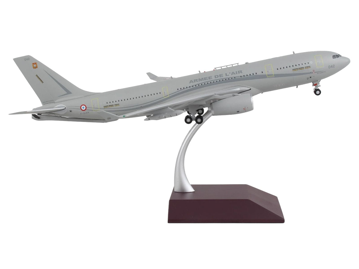 French Air Force Airbus A330 MRTT gray model on a stand, GeminiJets G2FAF803 in 1:200