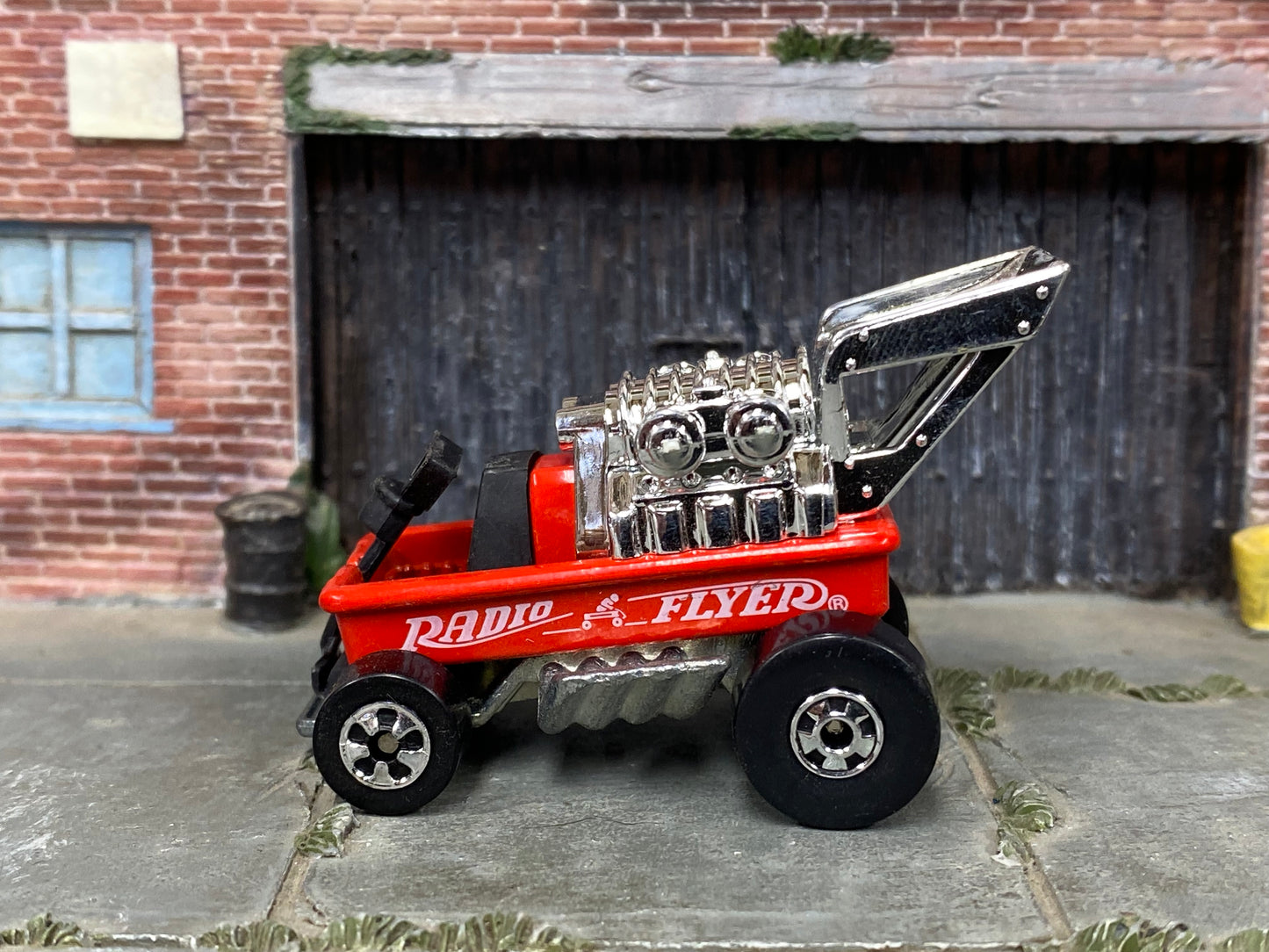 Loose Hot Wheels - Radio Flyer Wagon - Red (Blackwall)