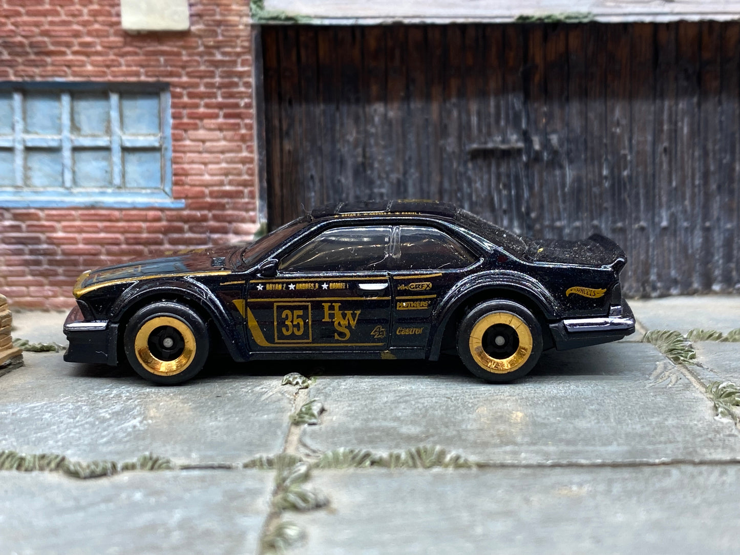 Loose Hot Wheels - BMW 635 CSI - Black and Gold