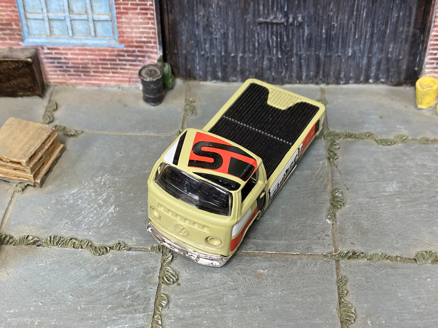 Custom Hot Wheels - Volkswagen T2 Pickup - Beige - Chrome Mag Wheels - Rubber Tires