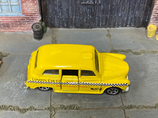 Loose Hot Wheels - London Taxi - Taxi Yellow