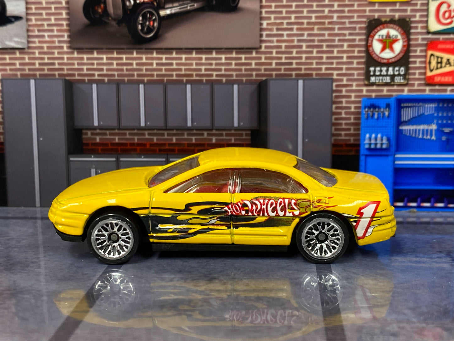 Loose Hot Wheels - Oldsmobile Aurora - Yellow Hot Wheels 1