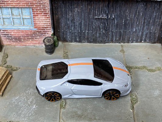 Loose Hot Wheels - Lamborghini Huracan LP 610-4 - Gray