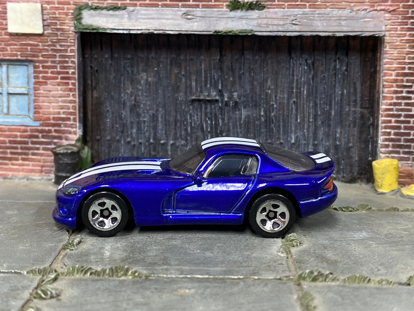 Loose Hot Wheels - 1996 Dodge Viper GTS - Blue and White