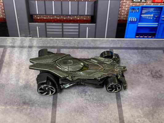 Loose Hot Wheels - Batman Batmobile Justice League - Dark Gray