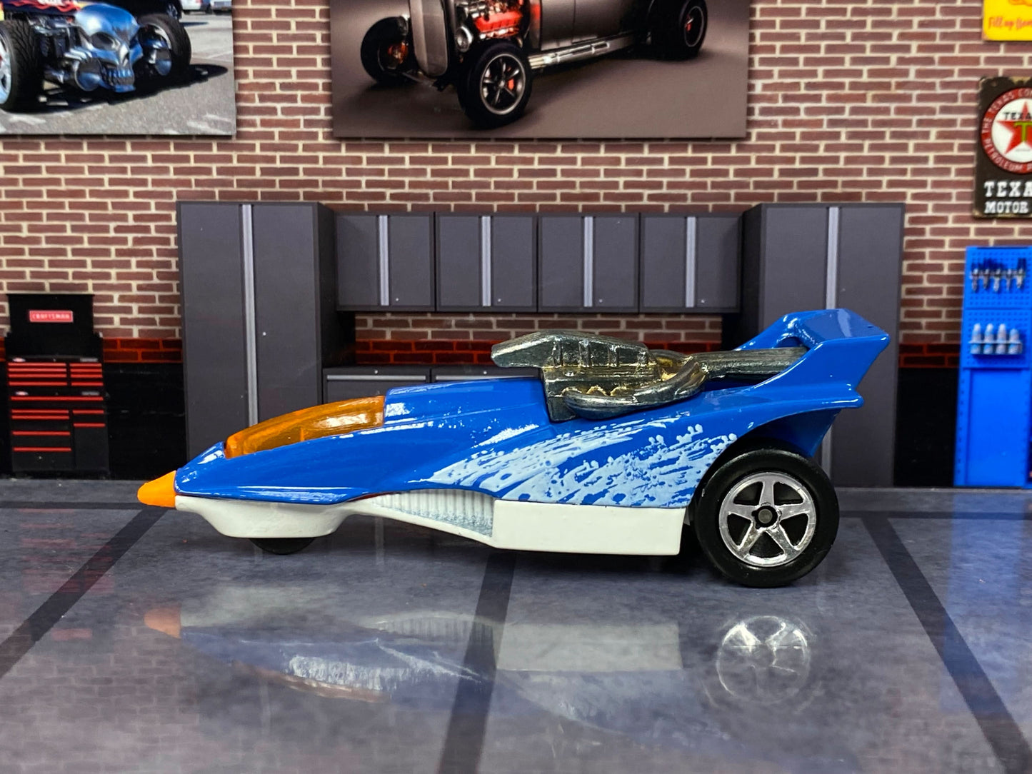 Loose Hot Wheels - Three-Wheel Winter Racer - Blue and White