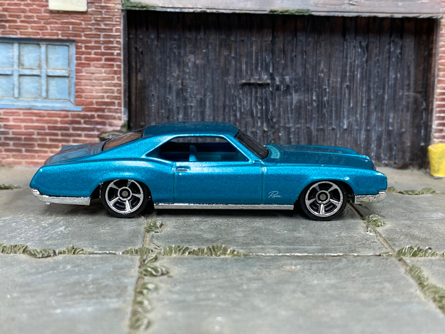 Loose Hot Wheels - 1966 Buick Rivera - Blue