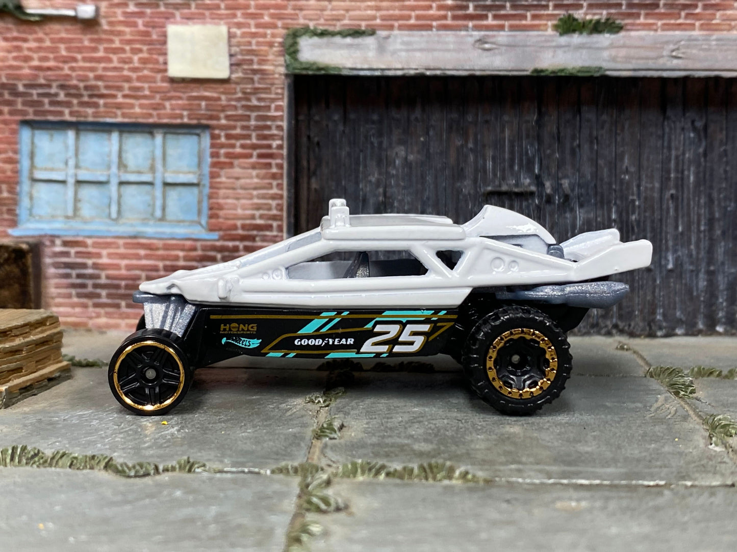 Loose Hot Wheels - "Dune it up" Dune Buggy Sand Rail - White, Black and Green