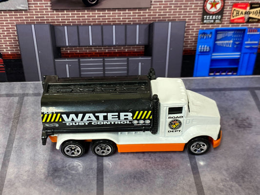 Loose Hot Wheels - Water Department Water Tanker (1991) - White, Orange and Black