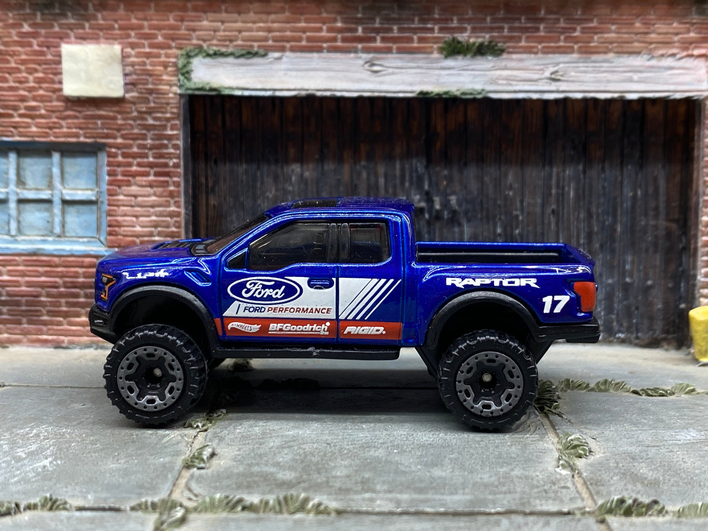Loose Hot Wheels - 2017 Ford F150 Raptor 4X4 Truck - Blue