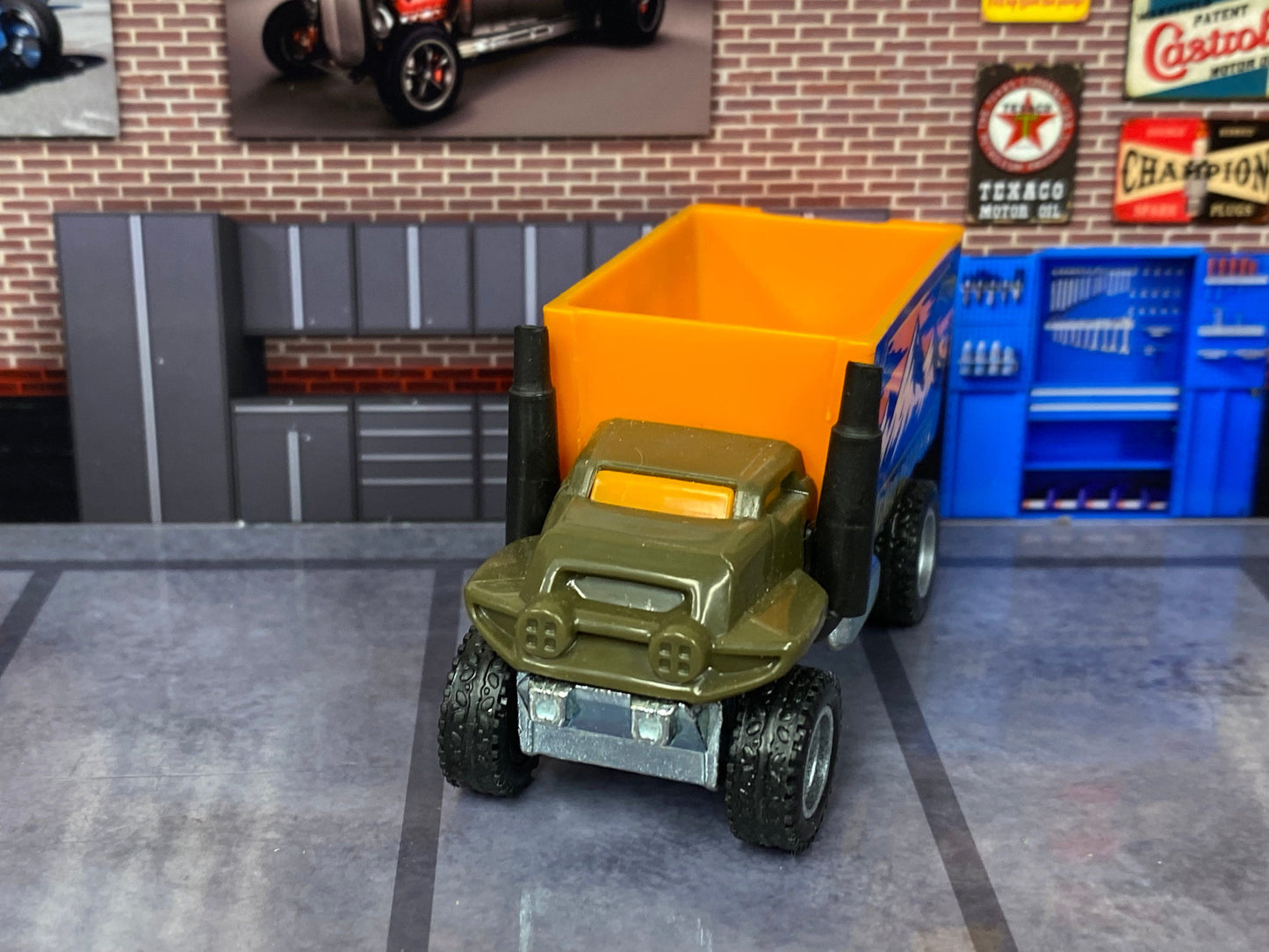 Custom Hot Wheels - Baja Hauler - Greena and Orange - Gray Beaded Wheels - Off Road Rubber Tires