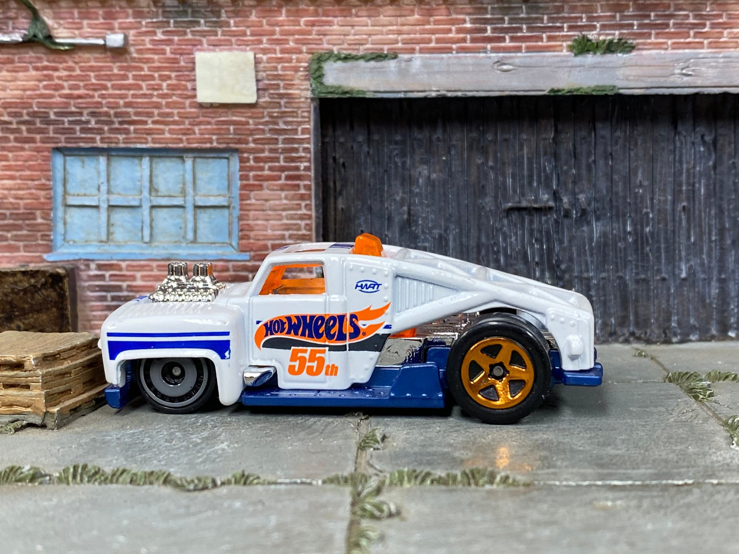 Loose Hot Wheels - Erikenstein Race Truck - White and Blue Hot Wheels