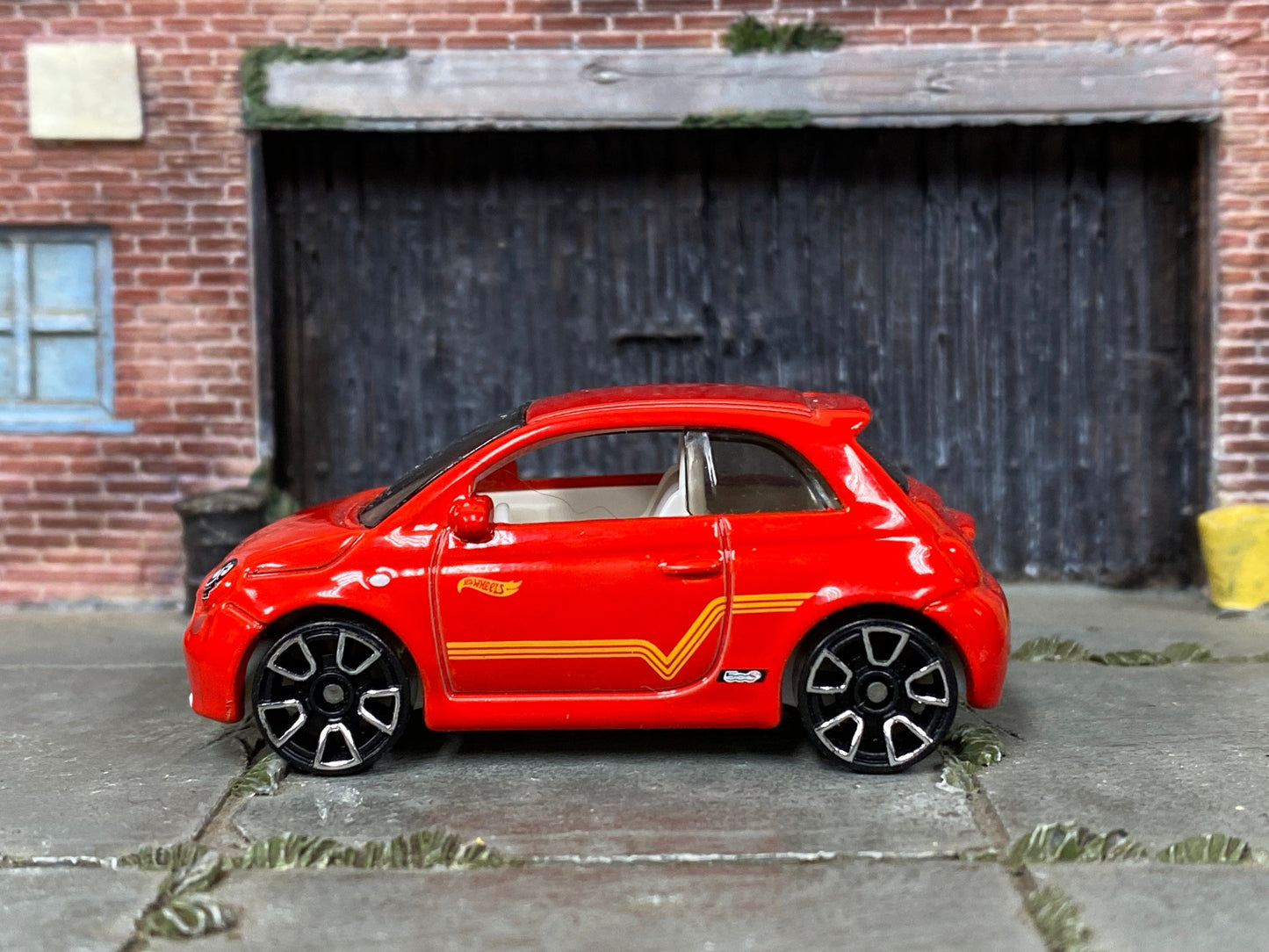 Loose Hot Wheels - Fiat 500e - Red and Orange