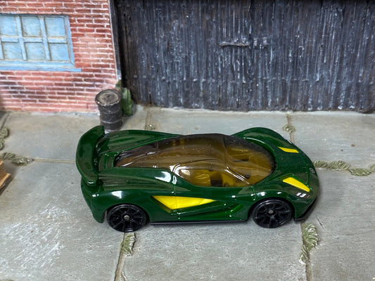 Loose Hot Wheels - Lotus Evija - Green and Yellow