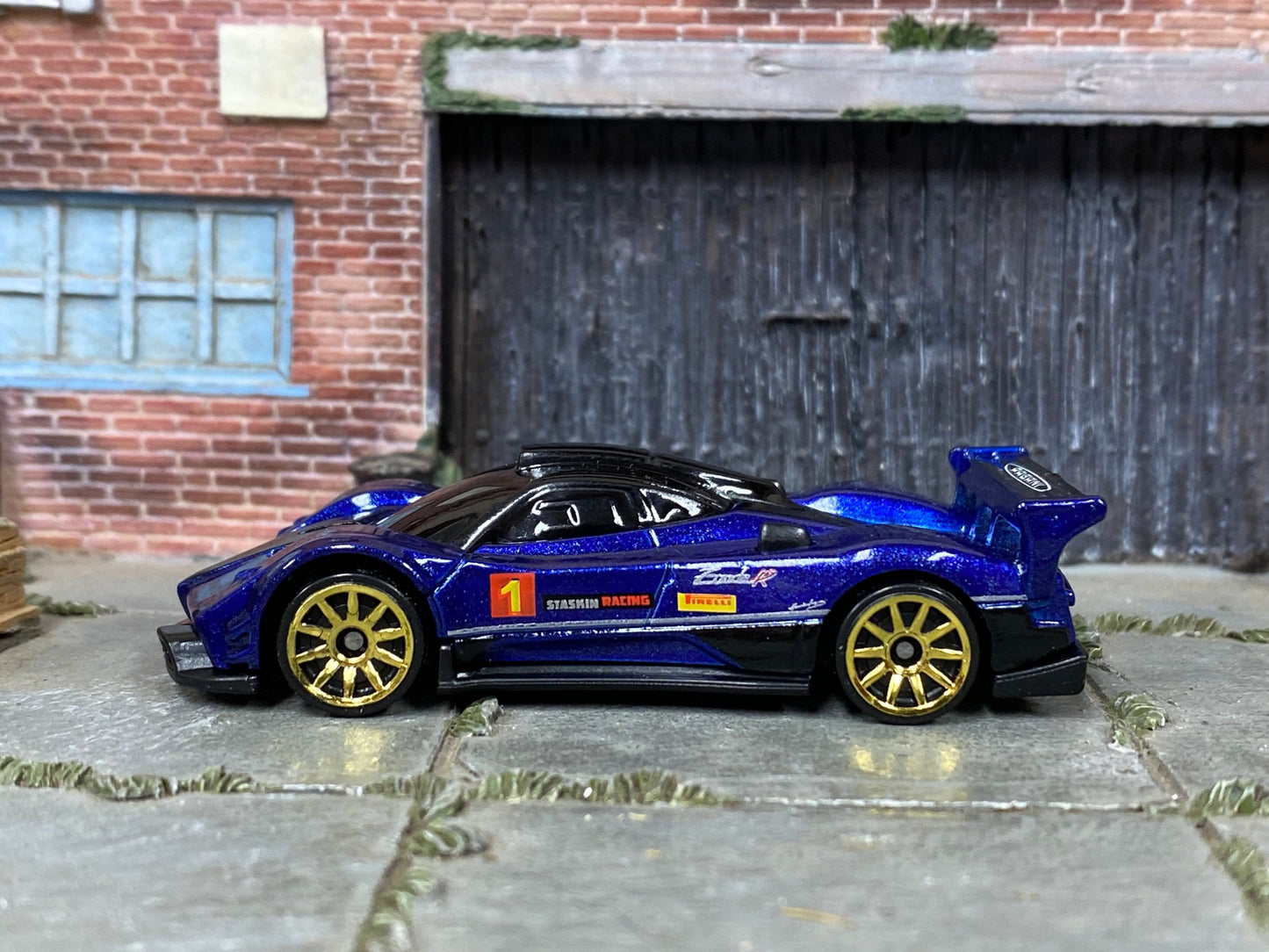 Loose Hot Wheels - Pagani Zonda R - Dark Blue