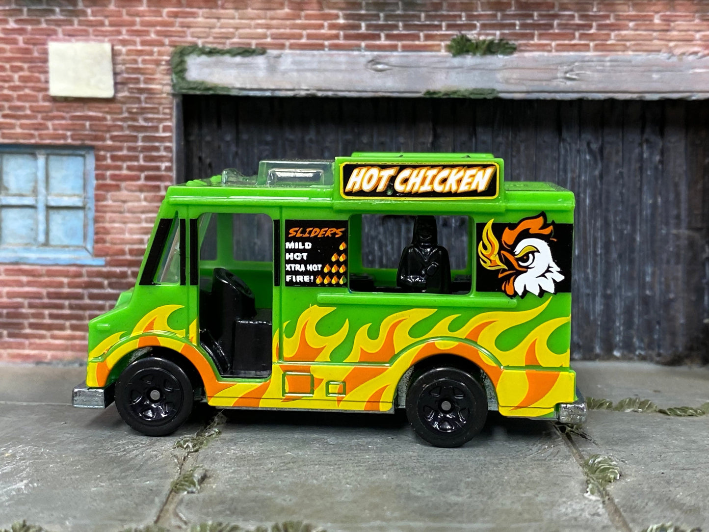 Loose Hot Wheels - Quick Bite Food Truck - Hot Chicken Green with Flames