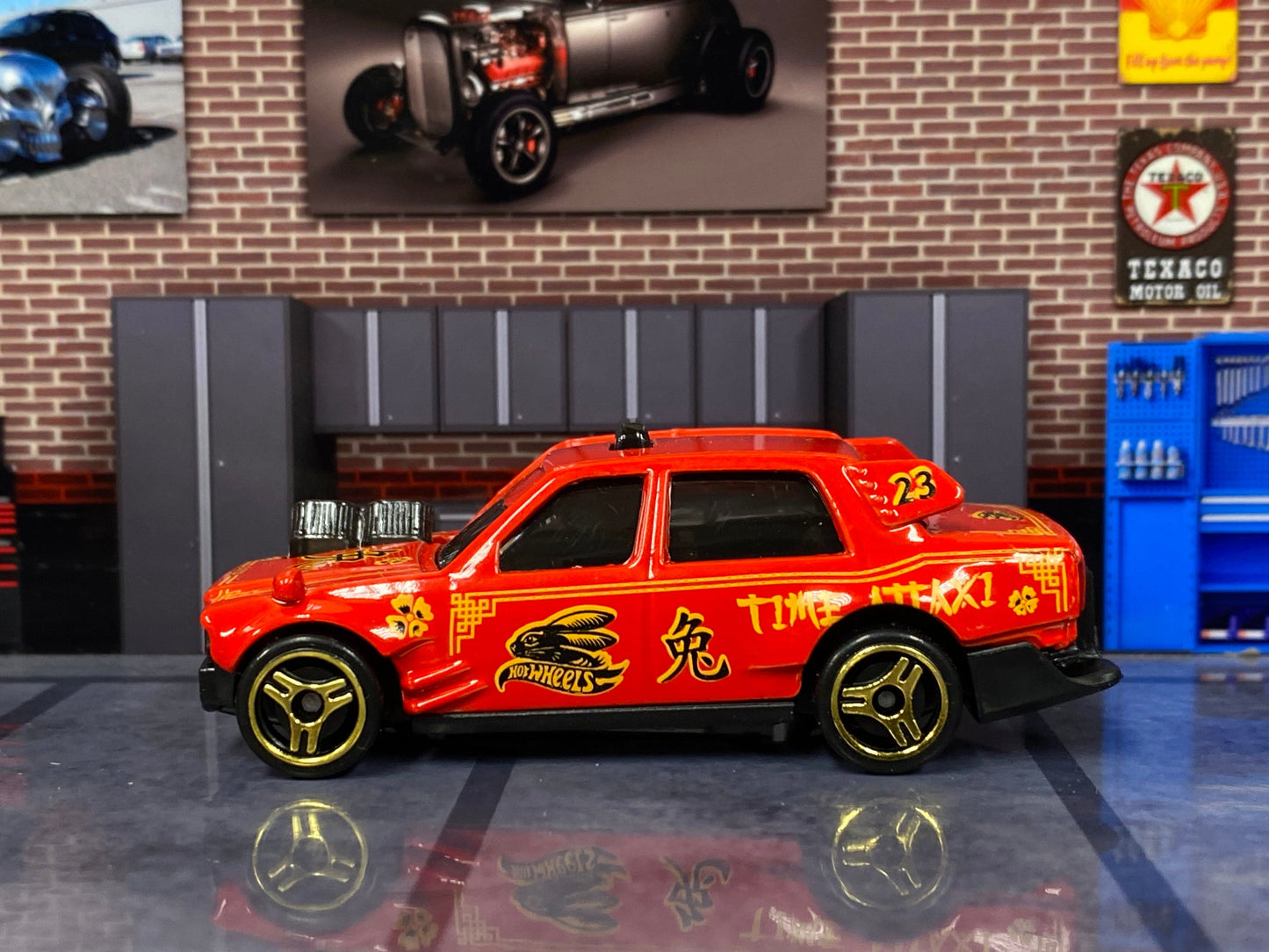 Loose Hot Wheels - Time Attaxi - Red, Yellow and Black