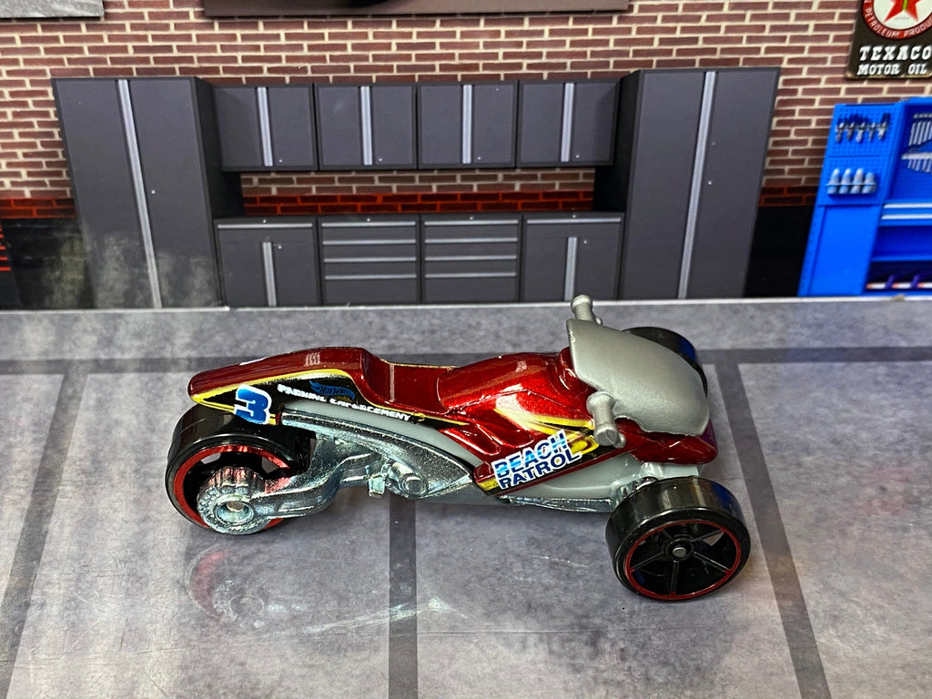 Loose Hot Wheels Tri Stop Me Trike Red and Silver Beach Patrol Muncle Mikes