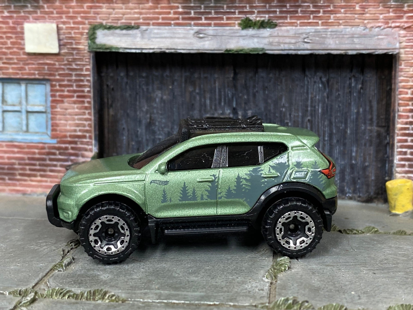 Loose Hot Wheels - VolvoXC40 Recharge - Green