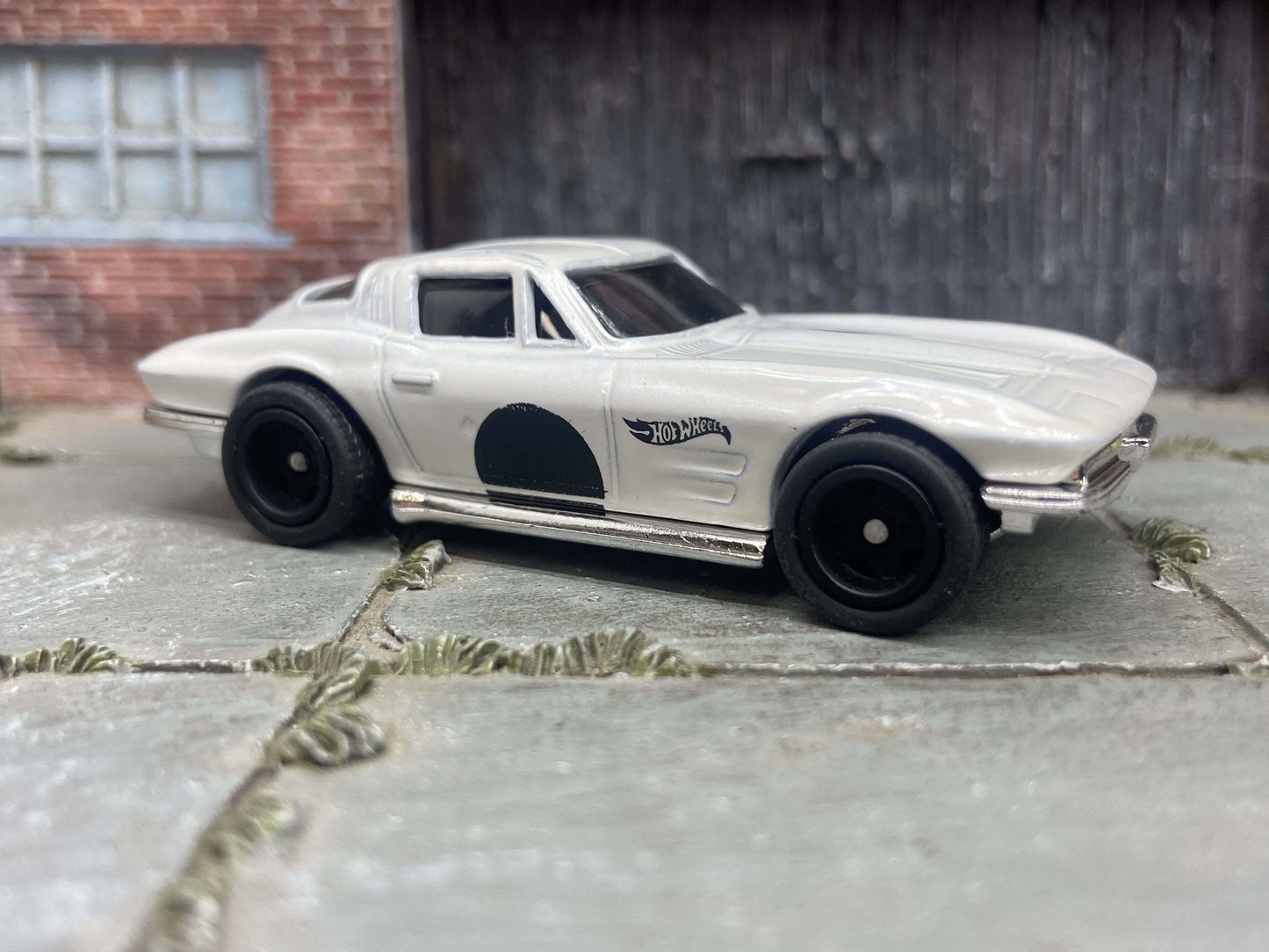 Custom Hot Wheels 1964 Chevy Corvette White and Black With Satin Black 5 Star Wheels With Rubber Tires