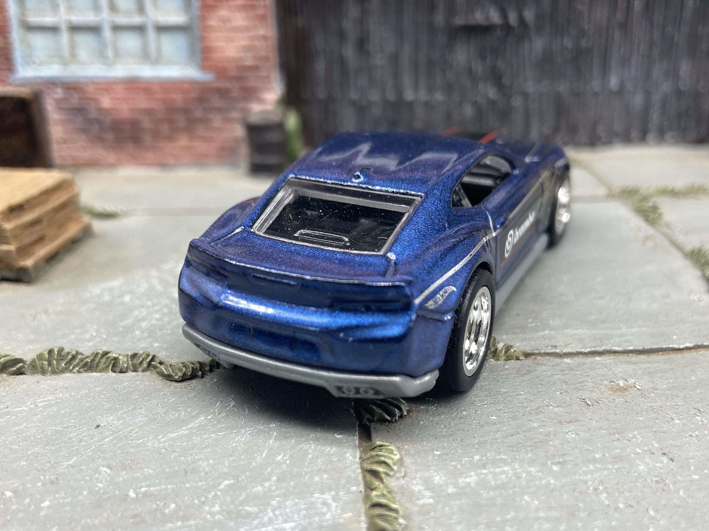 Custom Hot Wheels - 2018 Chevy Camaro SS - Brembo Racing Livery - Blue 5 Spoke Racing Wheels - Rubber Tires