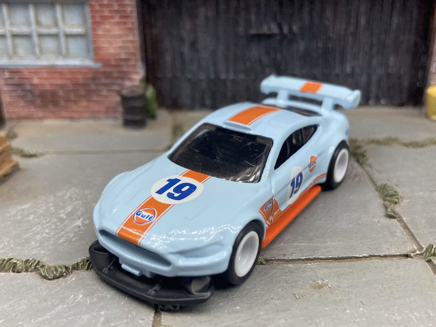 Custom Hot Wheels - 2018 Ford Mustang GT Race Car - Gulf Blue, White and Orange - White 5 Spoke Race Wheels - Rubber Tires