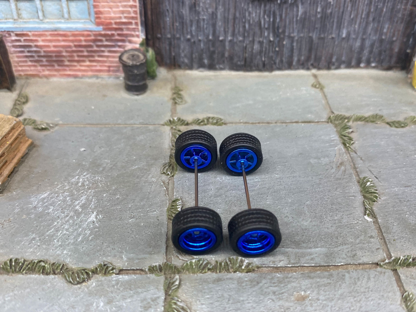 Custom Hot Wheels Rims and Rubber Tires - 5 Spoke Blue Wheels - Rubber Tires - 10mm