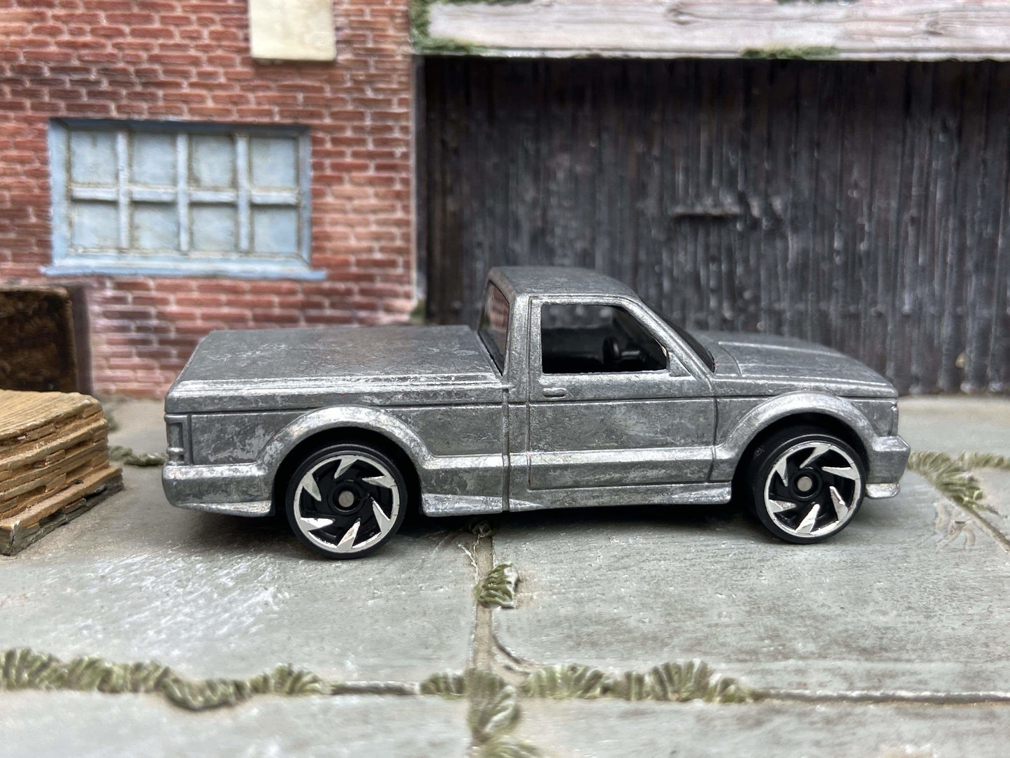 DIY Hot Wheels Car Kit - 1991 GMC Syclone - Build Your Own Custom Hot Wheels!