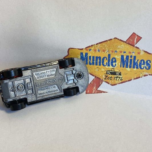 HOT WHEELS 1/64 HW THEN AND NOW 7/10 BLACK MCLAREN F1 GTR LOOSE