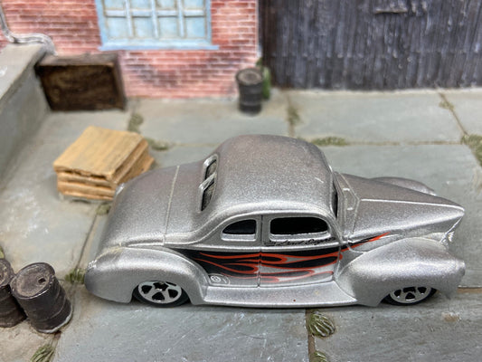 Loose Hot Wheels - 1940 Ford Coupe - Silver with Flames