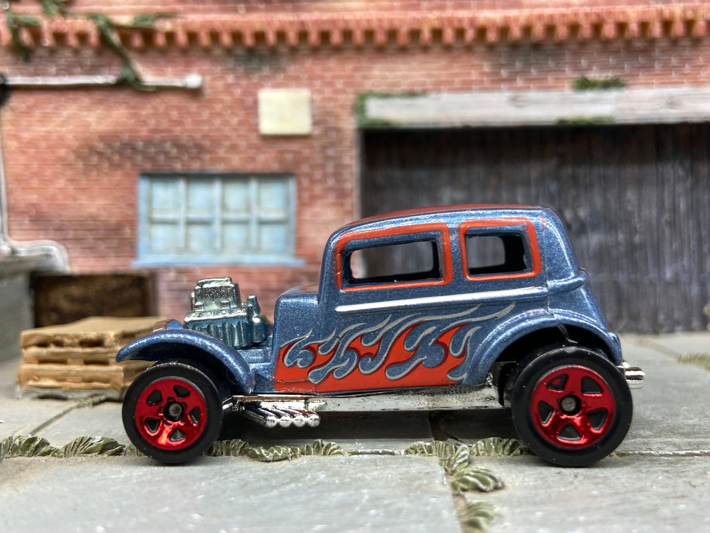 Loose Hot Wheels - 1932 Ford Vicky - Blue with Flames