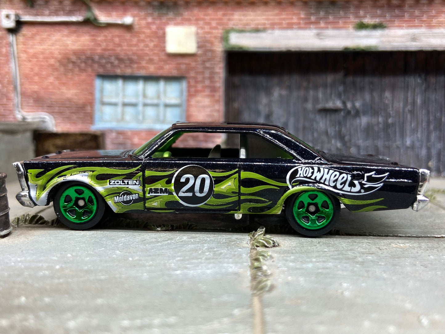 Loose Hot Wheels - 1965 Ford Galaxy 500 - Black and Green with Flames