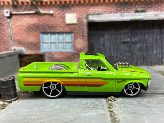 Loose Hot Wheels - 1971 Chevy LUV Pick Up Drag Truck - Green