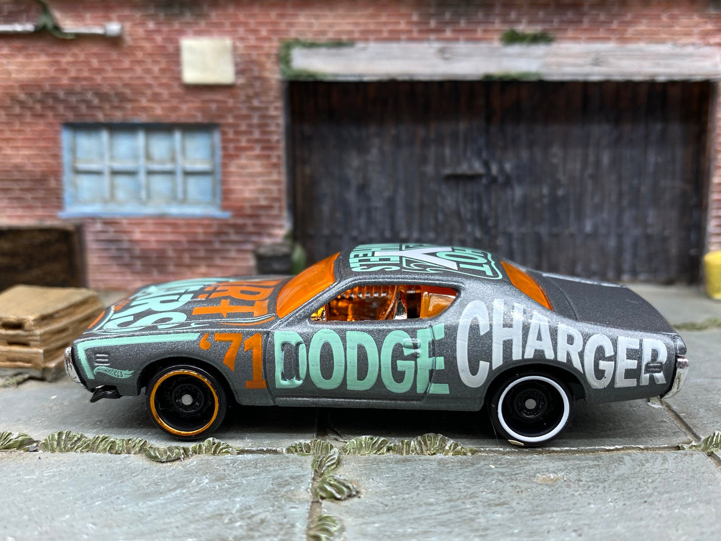Loose Hot Wheels - 1971 Dodge Charger - Gray Blue and Orange