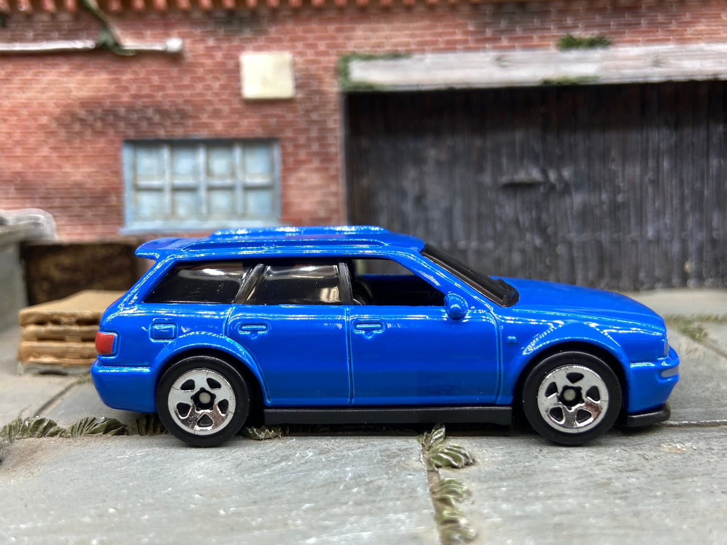 Loose Hot Wheels - 1994 Audi Avant RS2 - Blue
