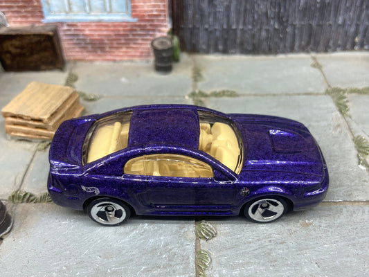 Loose Hot Wheels - 1999 Ford Mustang - Purple