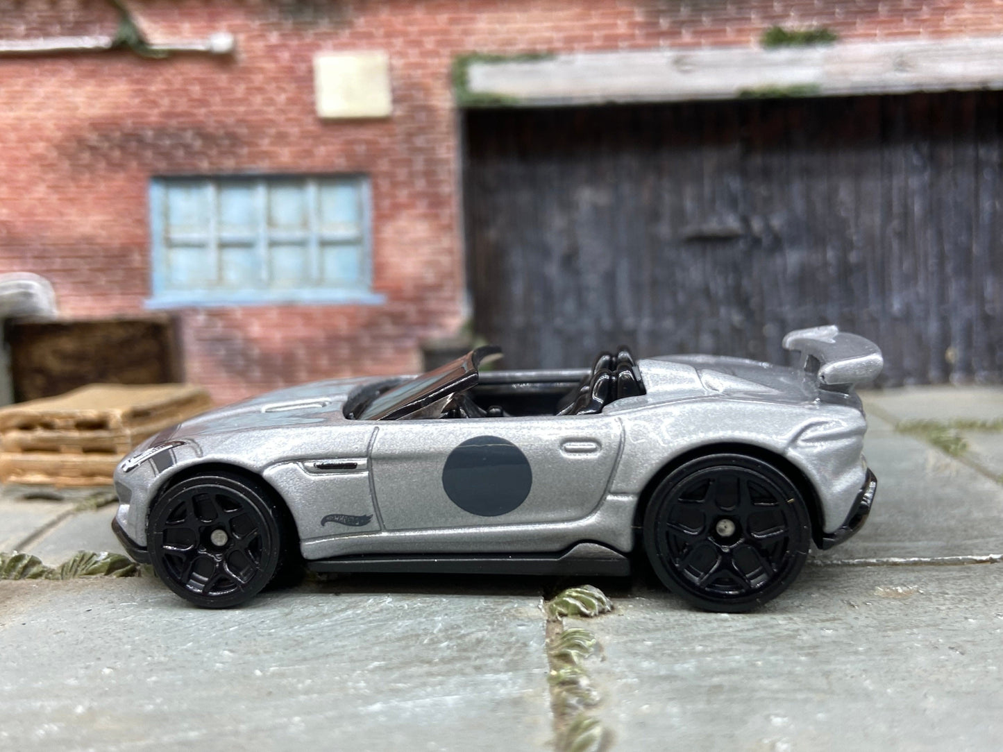 Loose Hot Wheels - 2015 Jaguare F-Type Project 7 - Silver and Black