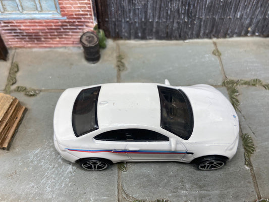Loose Hot Wheels - 2016 BMW M2 - White