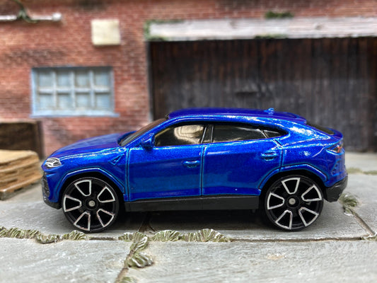 Loose Hot Wheels - 2017 Lamborghini Urus - Blue