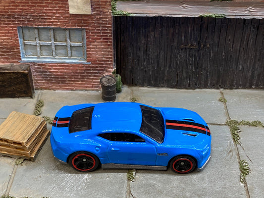 Loose Hot Wheels - 2018 Chevy Camaro SS - Blue, Black and Red