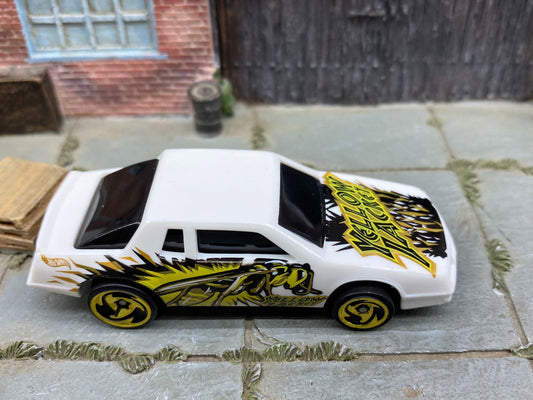 Loose Hot Wheels - Chevy Stocker Stock Car - White Yellow Jackets Livery