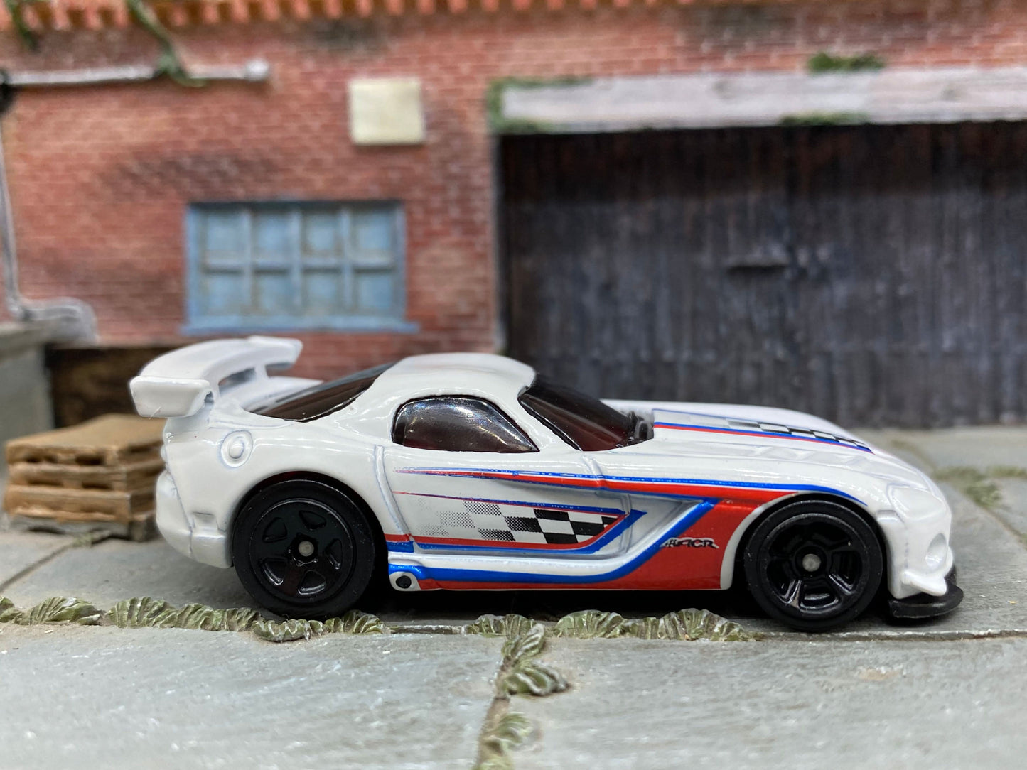 Loose Hot Wheels - Dodge Viper SRT10 ACR - White, Blue and Red Checkered